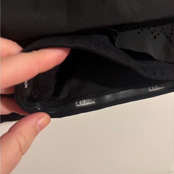 LULULEMON Run: Light As Air Skirt Black Athletic Workout Skort Size 4 - Picture 5 of 10